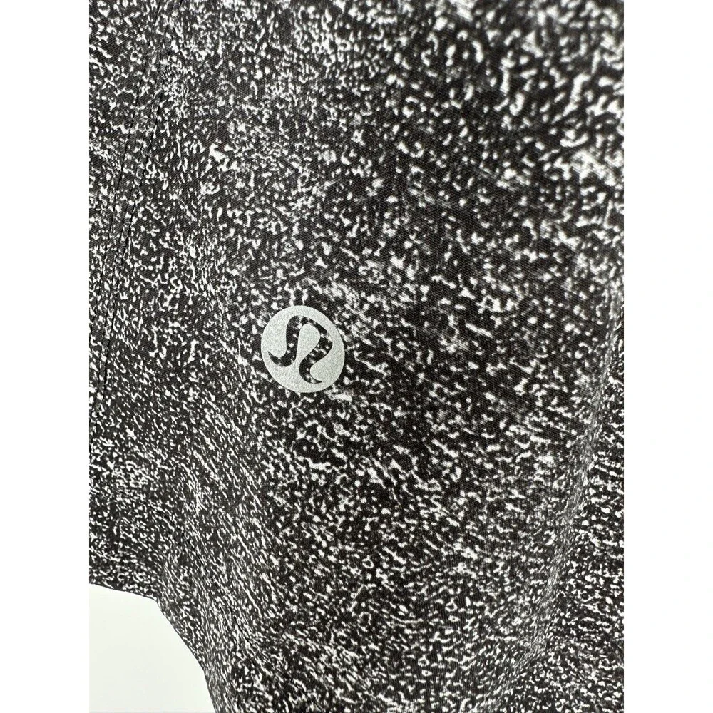 Lululemon T H.E Short Liner  7” Carbon mist alpine white graphite gray‎ XL